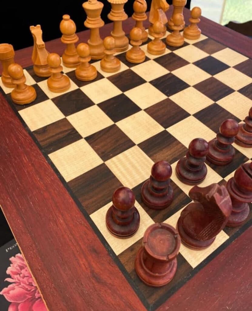 Jeu d'échecs en bois