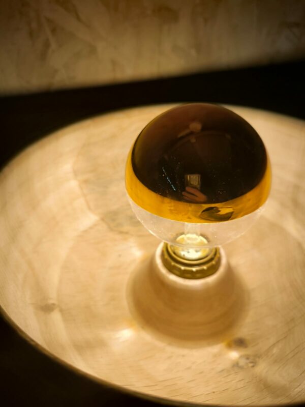 Lampe en bois – Image 2